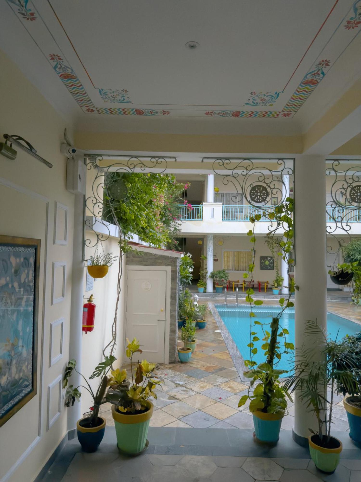 Da Bungalow - A Vacation Abode Agra  Kültér fotó